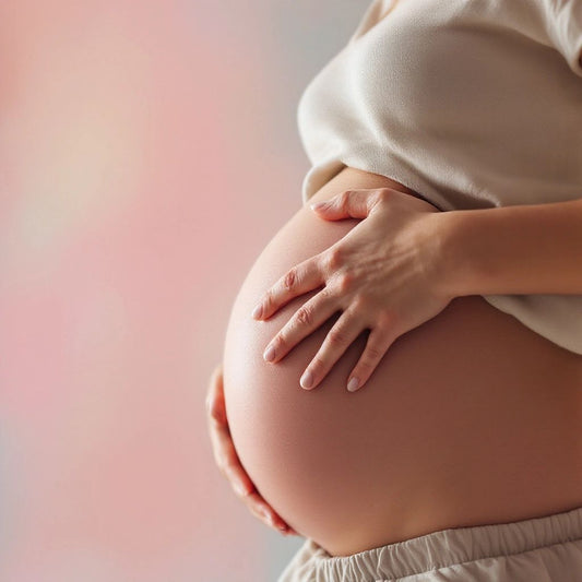 Woman touching abdomen, showing discomfort during ovulation.